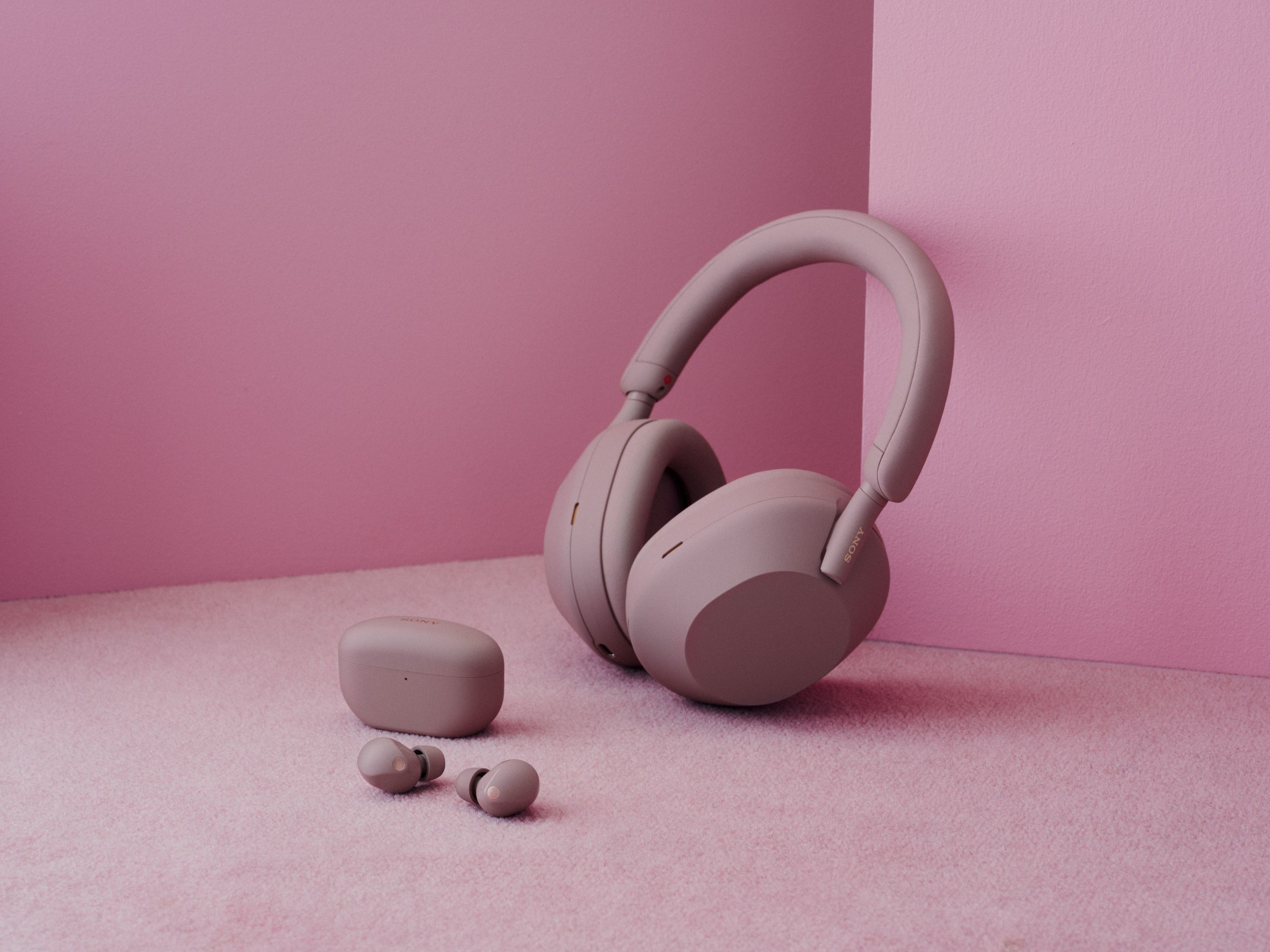 Sony Announces Smoky Pink Colour Addition to WH-1000XM5 and WF-1000XM5